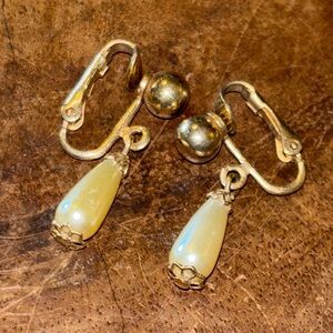 Sarah Coventry Faux Pearl Golden Earrings Vintage 1950s FREE SHIPPING